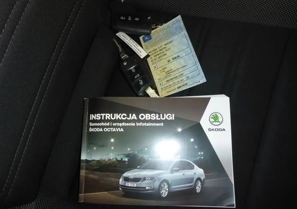 Skoda Octavia cena 54900 przebieg: 145000, rok produkcji 2018 z Sochaczew małe 277